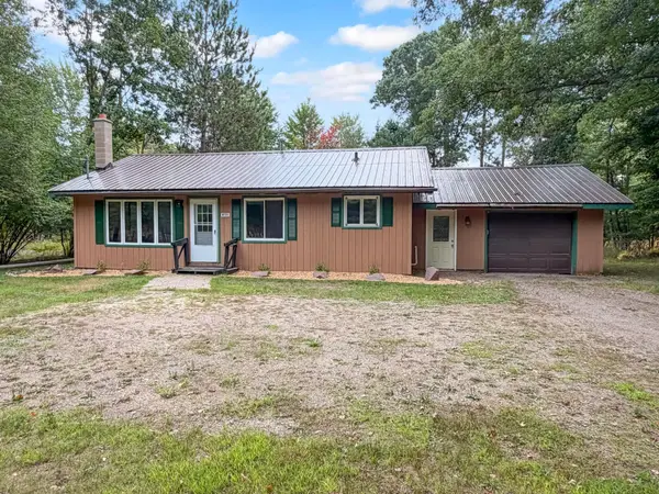 9721 Blue Lake Rd, Minocqua, WI 54548