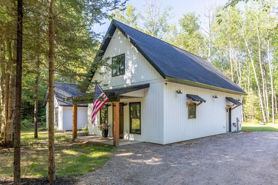 981 Loon Lake Rd, Eagle River, WI 54521 - #2