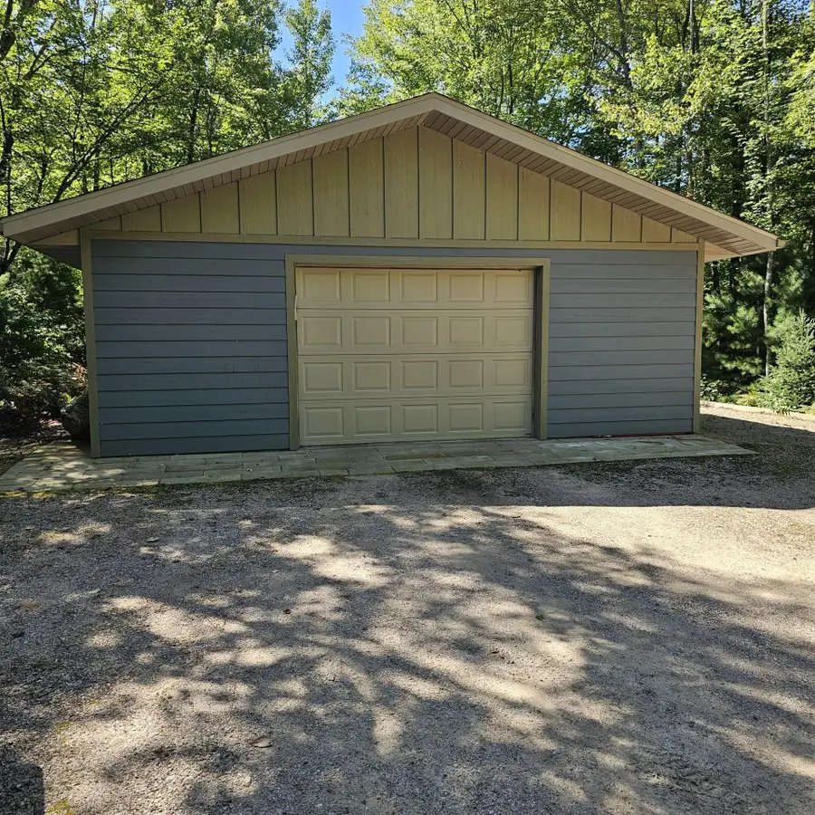 5700 Breezy Pine Rd, Rhinelander, WI 54501 - #3