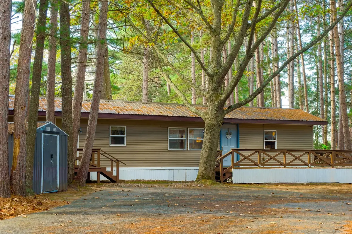8573 Hower Rd, Minocqua, WI 54548 - #1