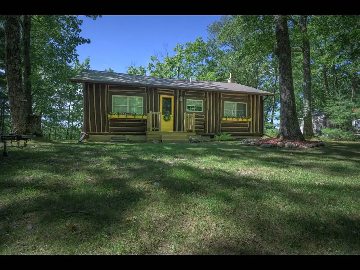 6047 S Garth Lake Rd, Hazelhurst, WI 54531 - #1