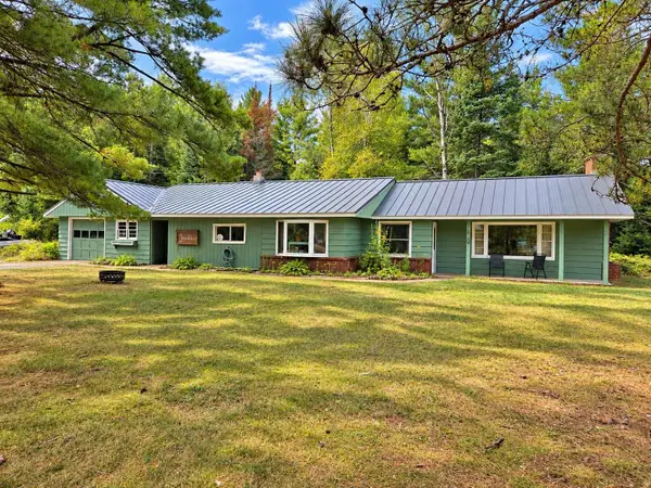 4502 Evergreen Rd, Land O Lakes, WI 54540