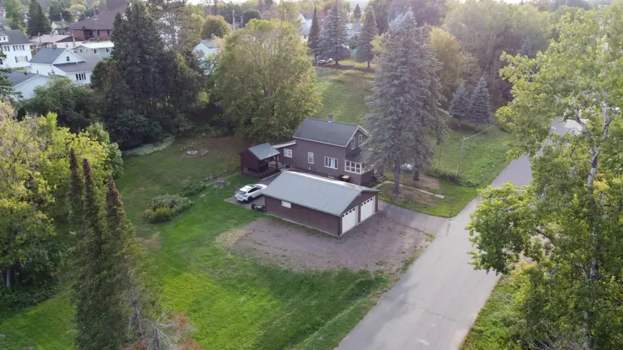 307 E Gold St, Bessemer, MI 49911 - #3