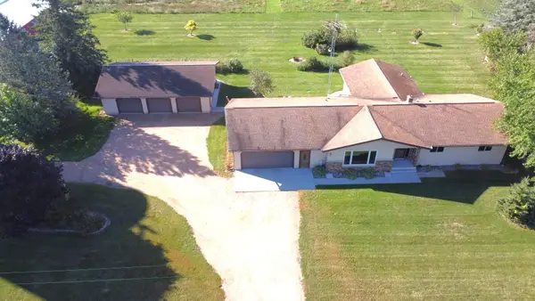 W8933 Cth B, Bryant, WI 54418