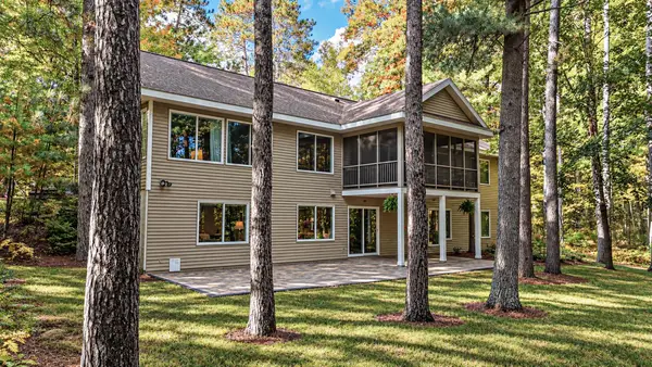 9928 Ridgewood Dr, Minocqua, WI 54548