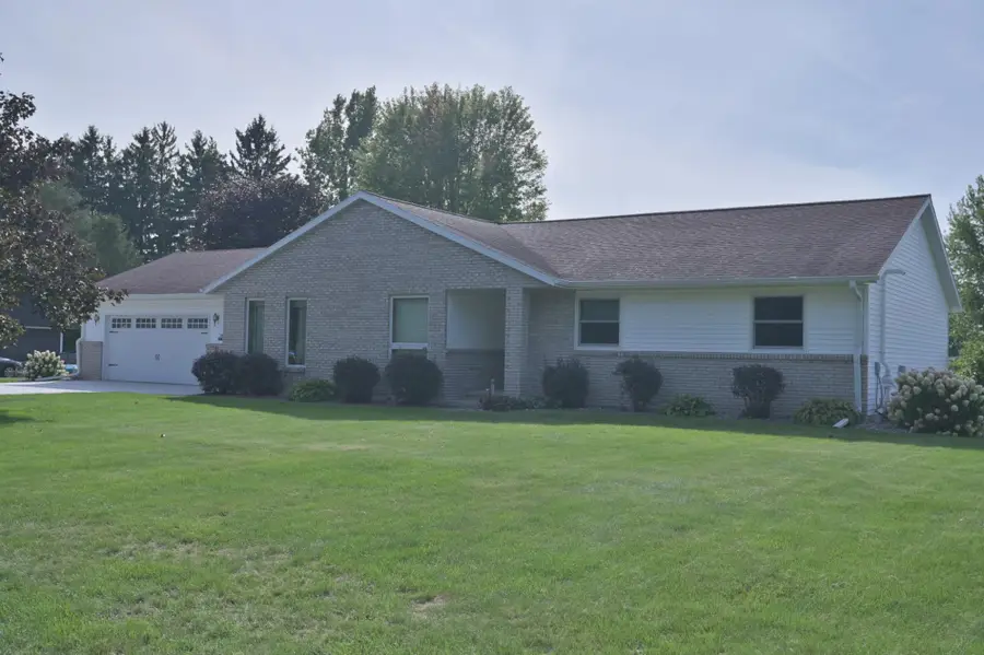 740 Deresch St, Antigo, WI 54409 - #2