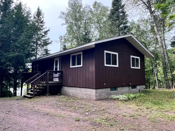 13563 Stateline Lake Rd, Marenisco, MI 49947