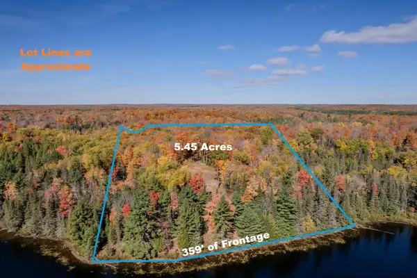 9864 Mud Lake Dr, Presque Isle, WI 54557