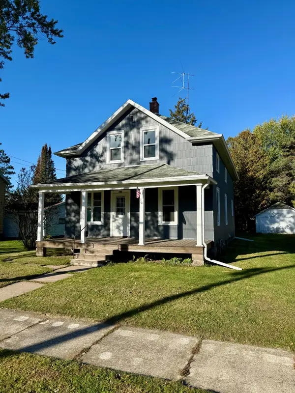 812 Pine St, Antigo, WI 54409