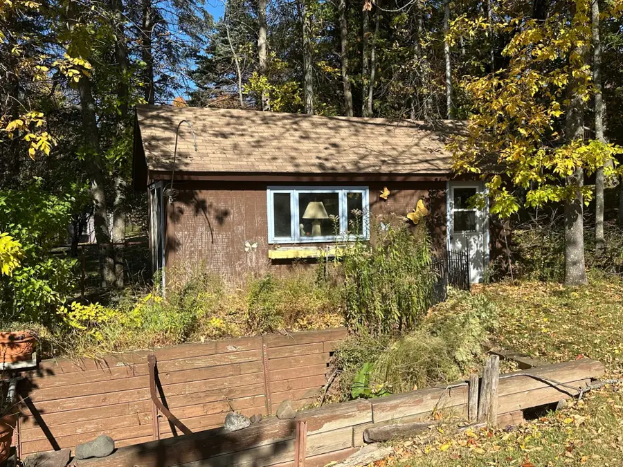 N11049 E Shore Rd, Marenisco, MI 49947 - #3