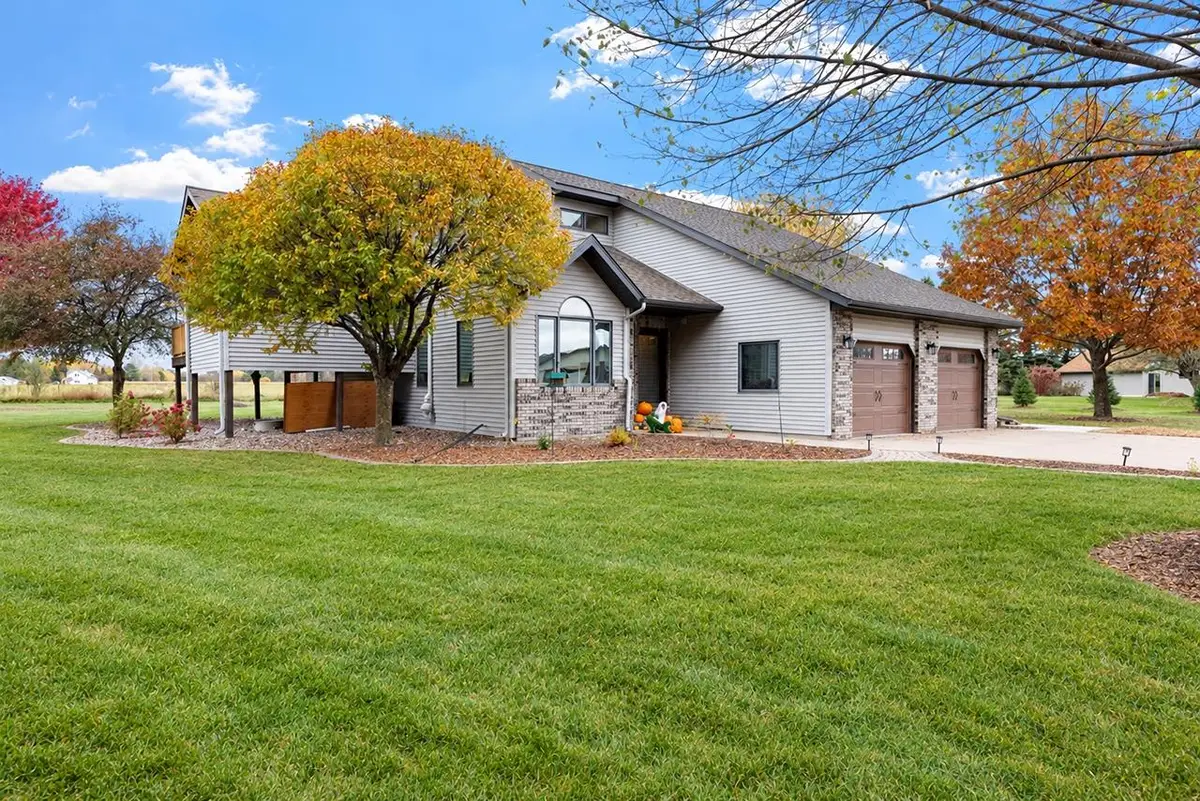 N1407 Meadow Ln, Merrill, WI 54452 - #1