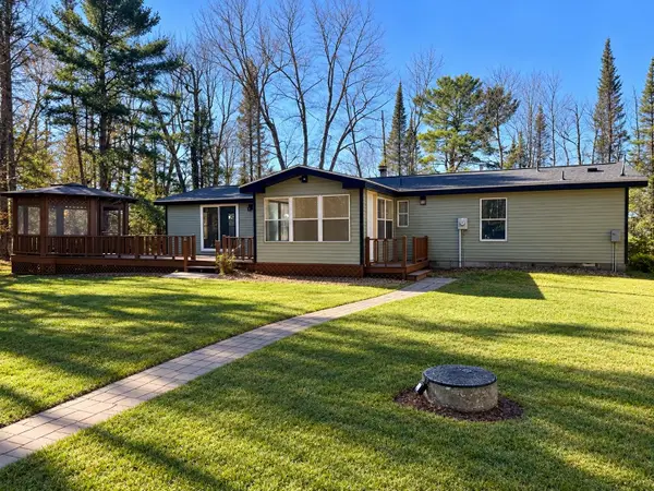 2489 E Hunter Lake Rd, Eagle River, WI 54521