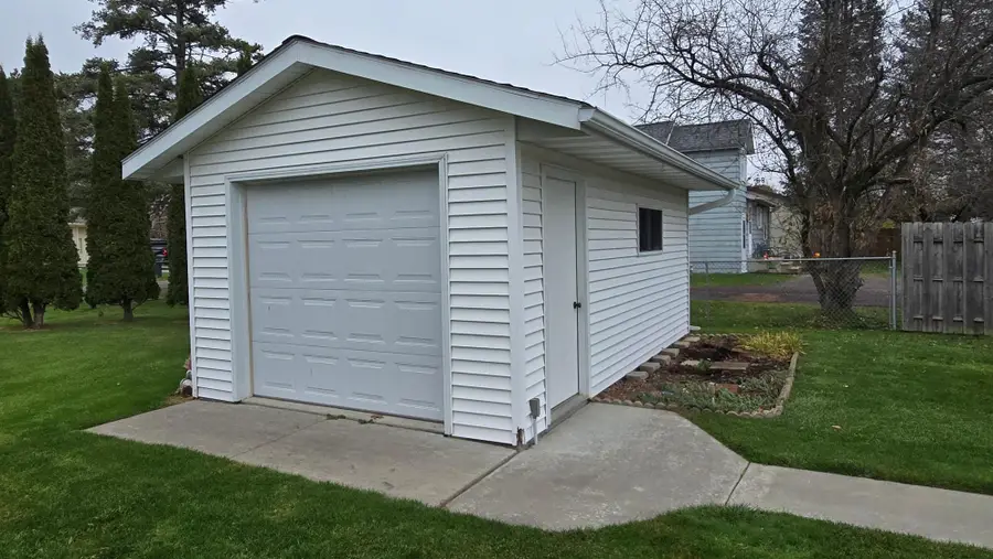 1626 8th Ave, Antigo, WI 54409 - #2