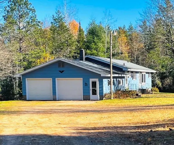 4624 River Bend Rd, Rhinelander, WI 54501