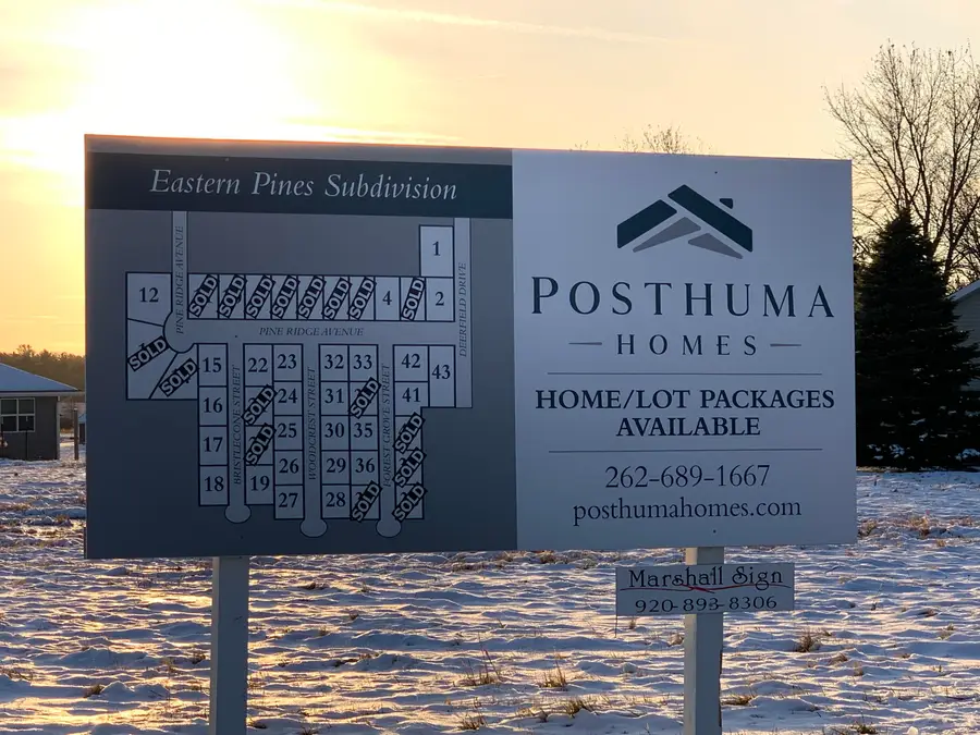 1515 Woodcrest St, Howards Grove, WI 53083 - Image #2