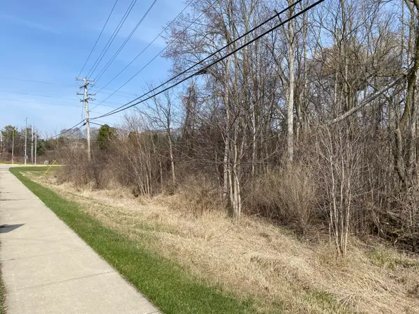 Lt2 Blk1 Pioneer Rd, Cedarburg, WI 53012