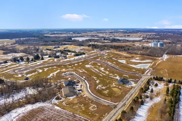 Lt29 Ervalice Ct, Random Lake, WI 53075