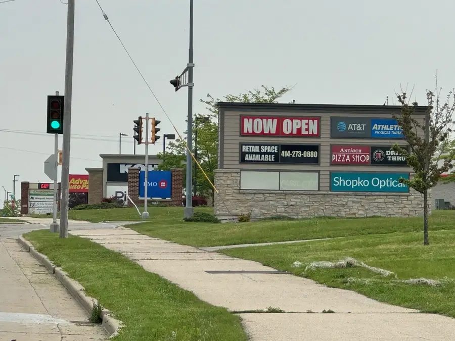 908 Terry Ln, Burlington, WI 53105 - Image #3