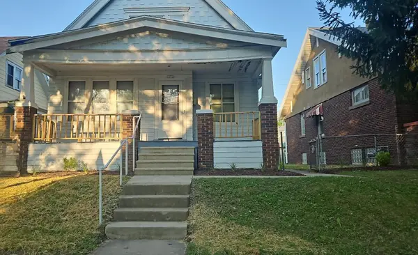 2054 S 29th St, Milwaukee, WI 53215