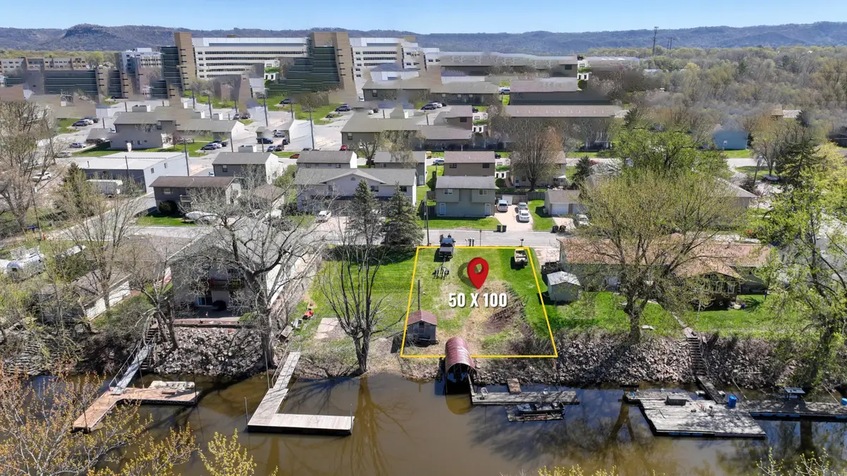 1920 Fanell Dr, La Crosse, WI 54601 - Image #1