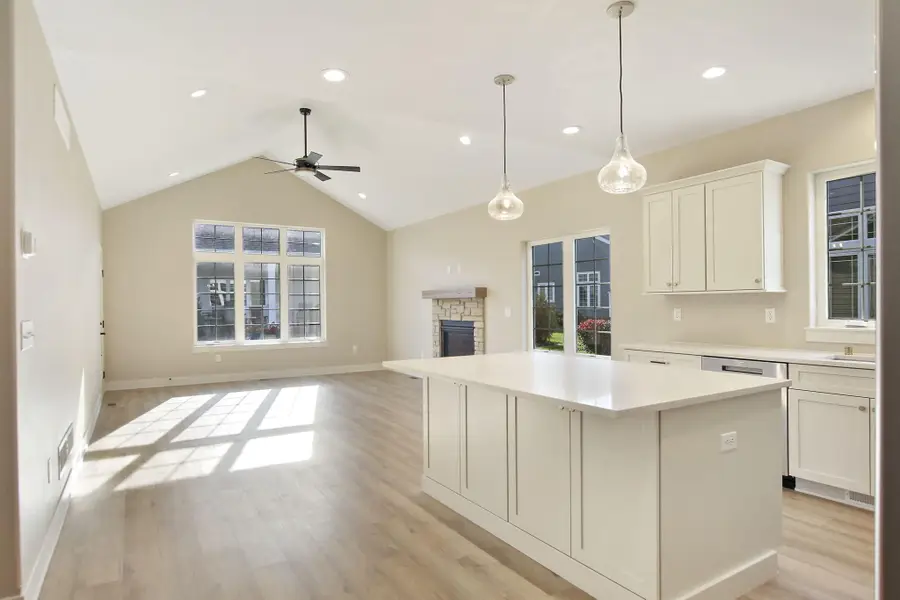 4703 98th St, Pleasant Prairie, WI 53158 - Image #2