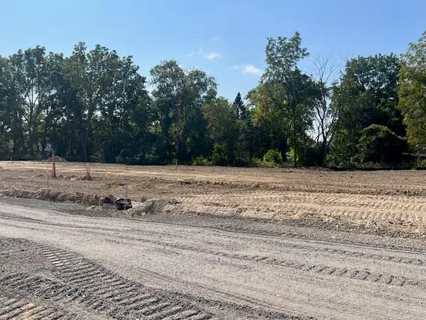 Lt4 Edgemont Dr, Oak Creek, WI 53154