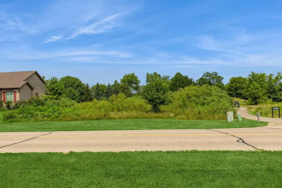 964 Geneva National Ave N, Geneva, WI 53147 - Image #2