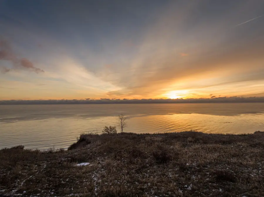 1202 Shieling Ln, Port Washington, WI 53074 - Image #2