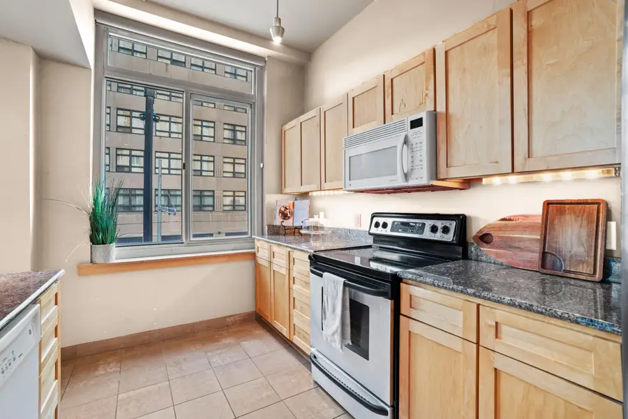 741 N Milwaukee St, Milwaukee, WI 53202 - Image #2