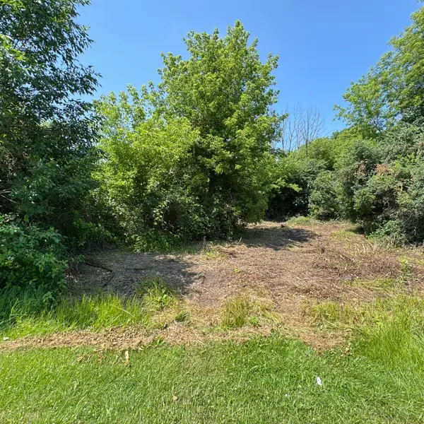 Lt1 Northwoods Dr, Port Washington, WI 53074