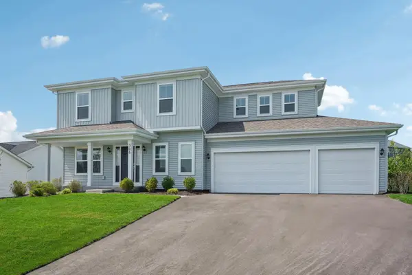 306 N Stone Ridge Dr, Lake Geneva, WI 53147