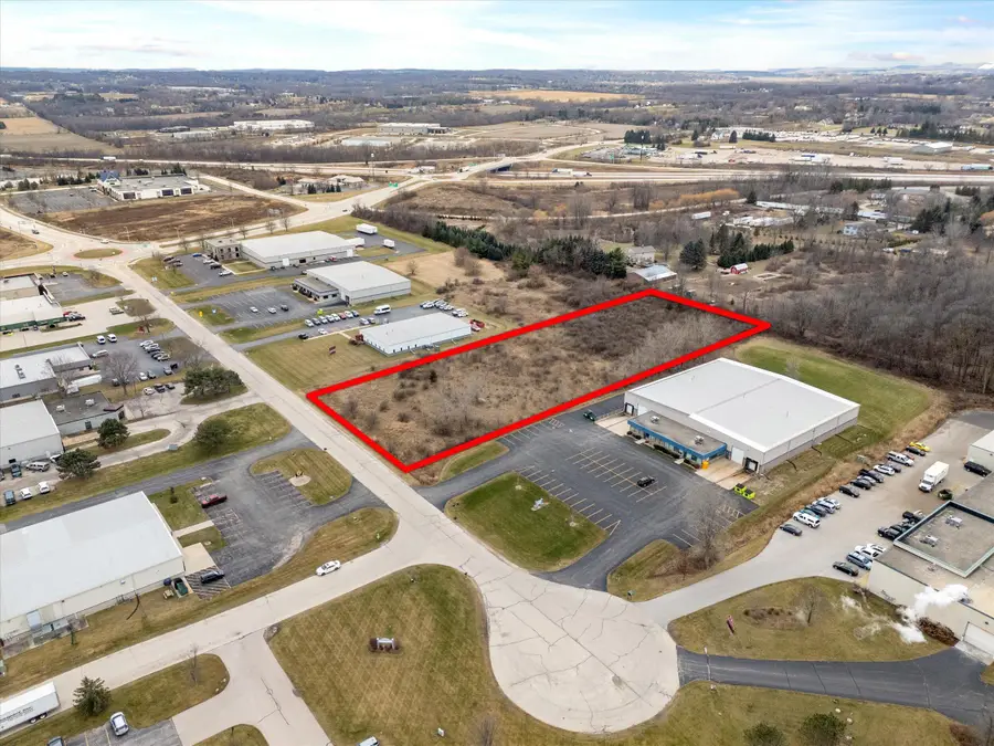 3050 Helsan Dr, Richfield, WI 53076 - Image #2