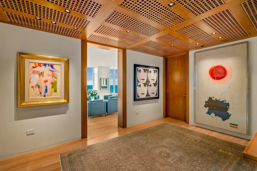 825 N Prospect Ave, Milwaukee, WI 53202 - Image #2