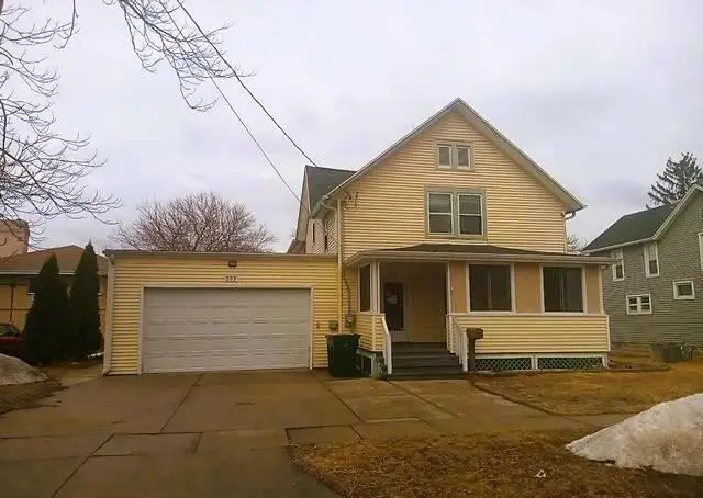 233 S Water St E, Fort Atkinson, WI 53538 - Image #1