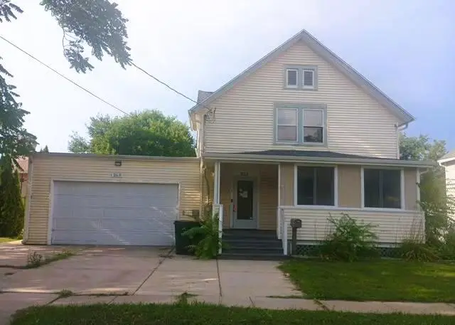 233 S Water St E, Fort Atkinson, WI 53538 - Image #2