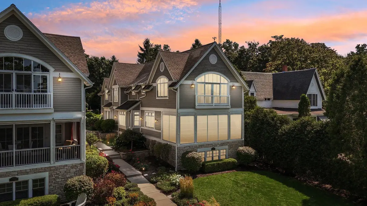 473 Wrigley Dr, Lake Geneva, WI 53147 - Image #1