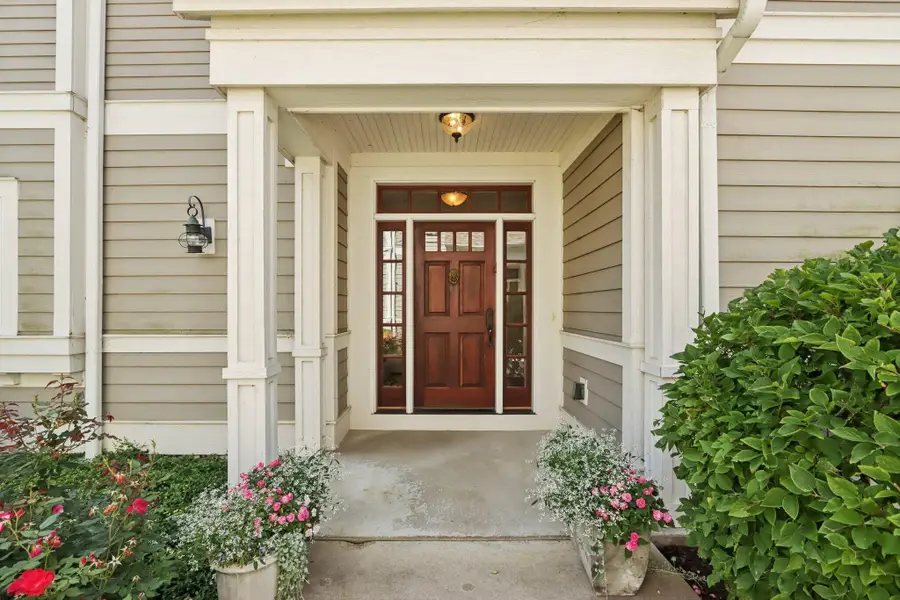 473 Wrigley Dr, Lake Geneva, WI 53147 - Image #2