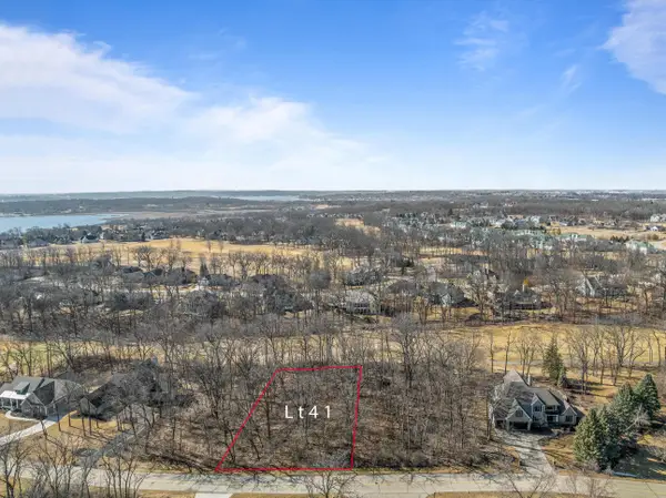 1355 Geneva National Ave N, Geneva, WI 53147