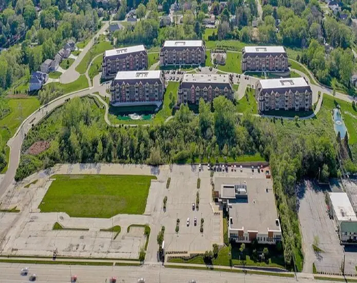 4475 S 108th St, Greenfield, WI 53228 - Image #2