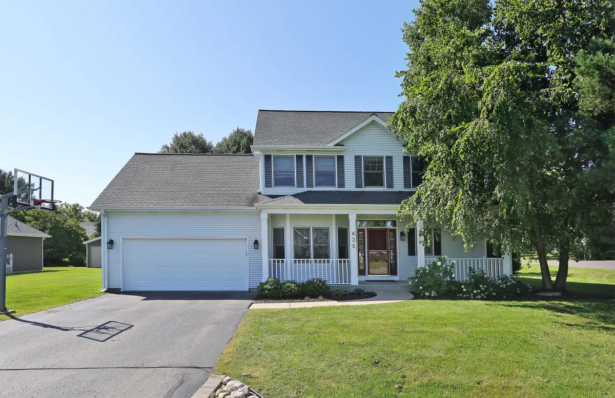 425 Maple Ln, Williams Bay, WI 53191 - Image #1