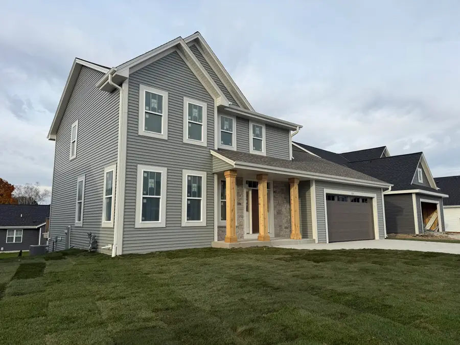 1019 Waterstone Ct, Pewaukee, WI 53072 - Image #2