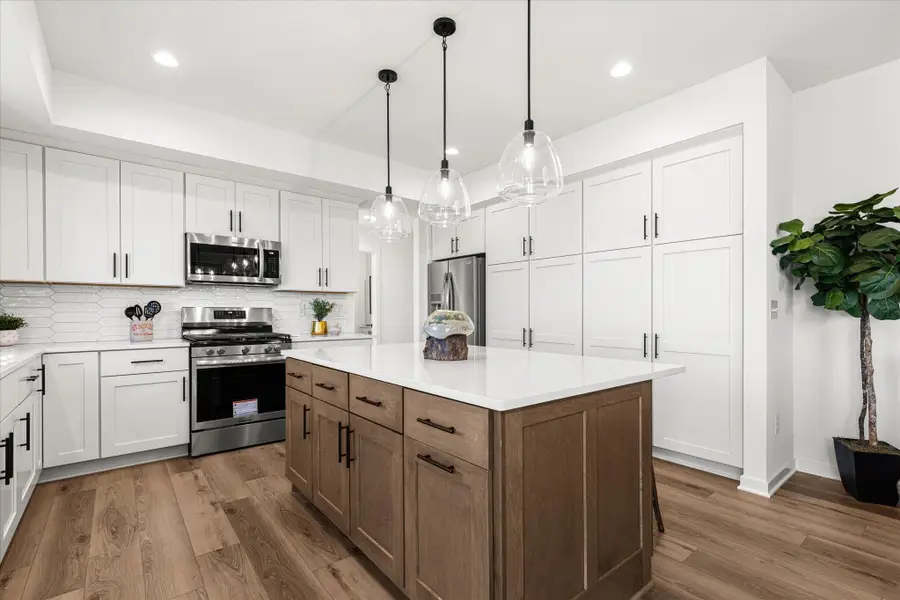 1534 Fairwinds Blvd, Mukwonago, WI 53149 - Image #3