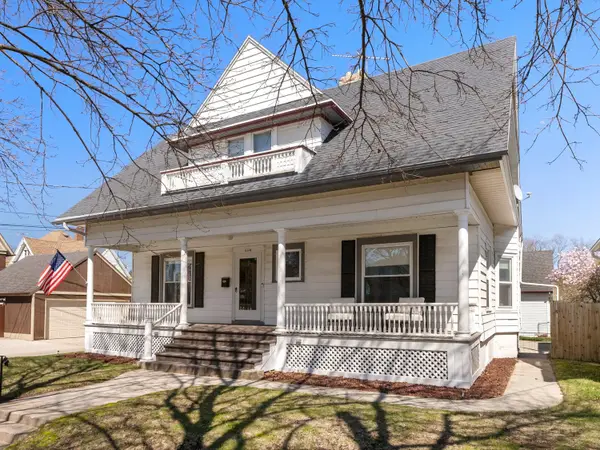 2409 Washington St, Two Rivers, WI 54241