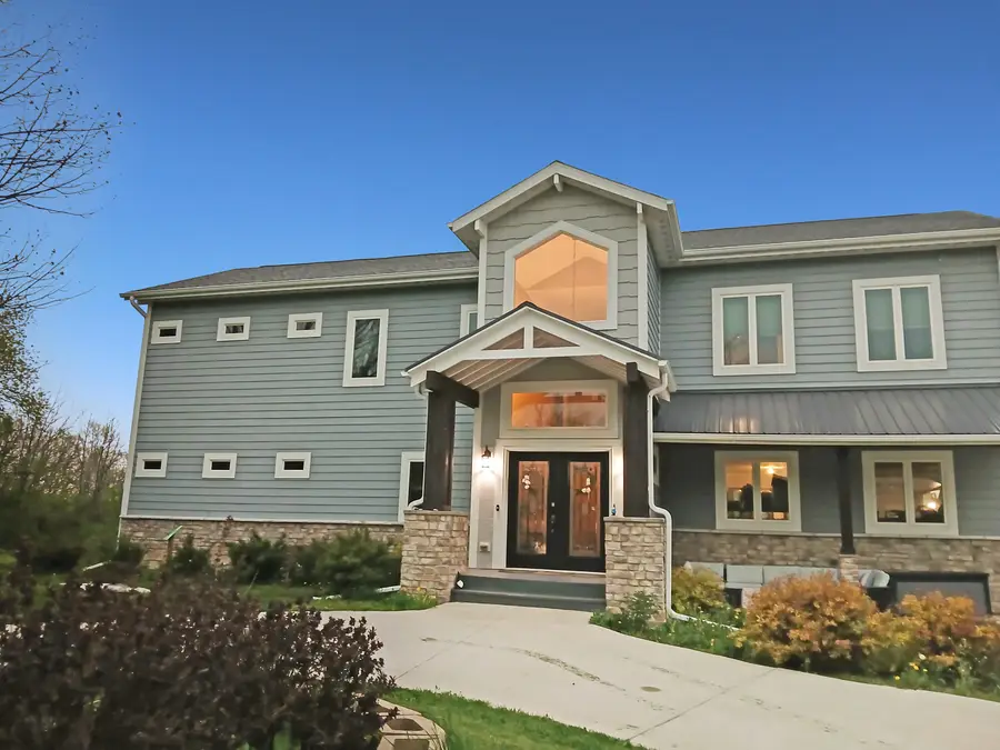 1115 Greendale Rd, Sheboygan, WI 53081 - Image #2