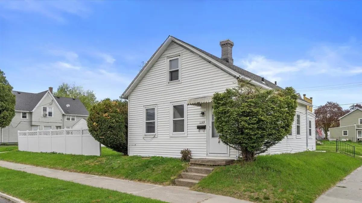 1143 S 23rd St, Manitowoc, WI 54220 - Image #1