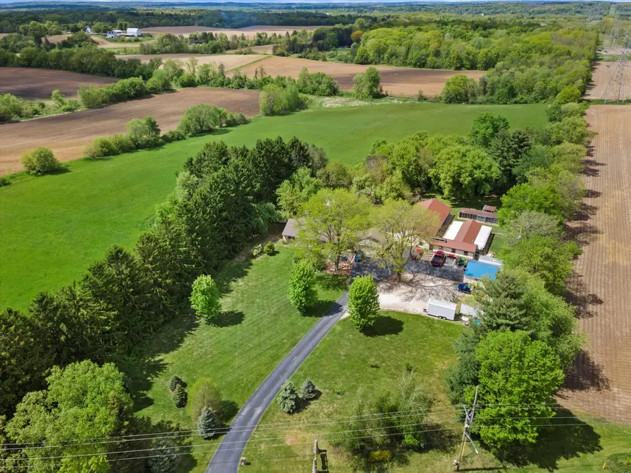 S64W22000 National Ave, Vernon, WI 53189 - Image #3