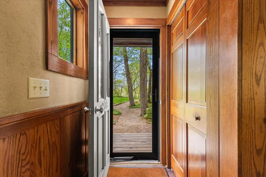 9561 Maple Tree Rd, Farmington, WI 53040 - Image #3