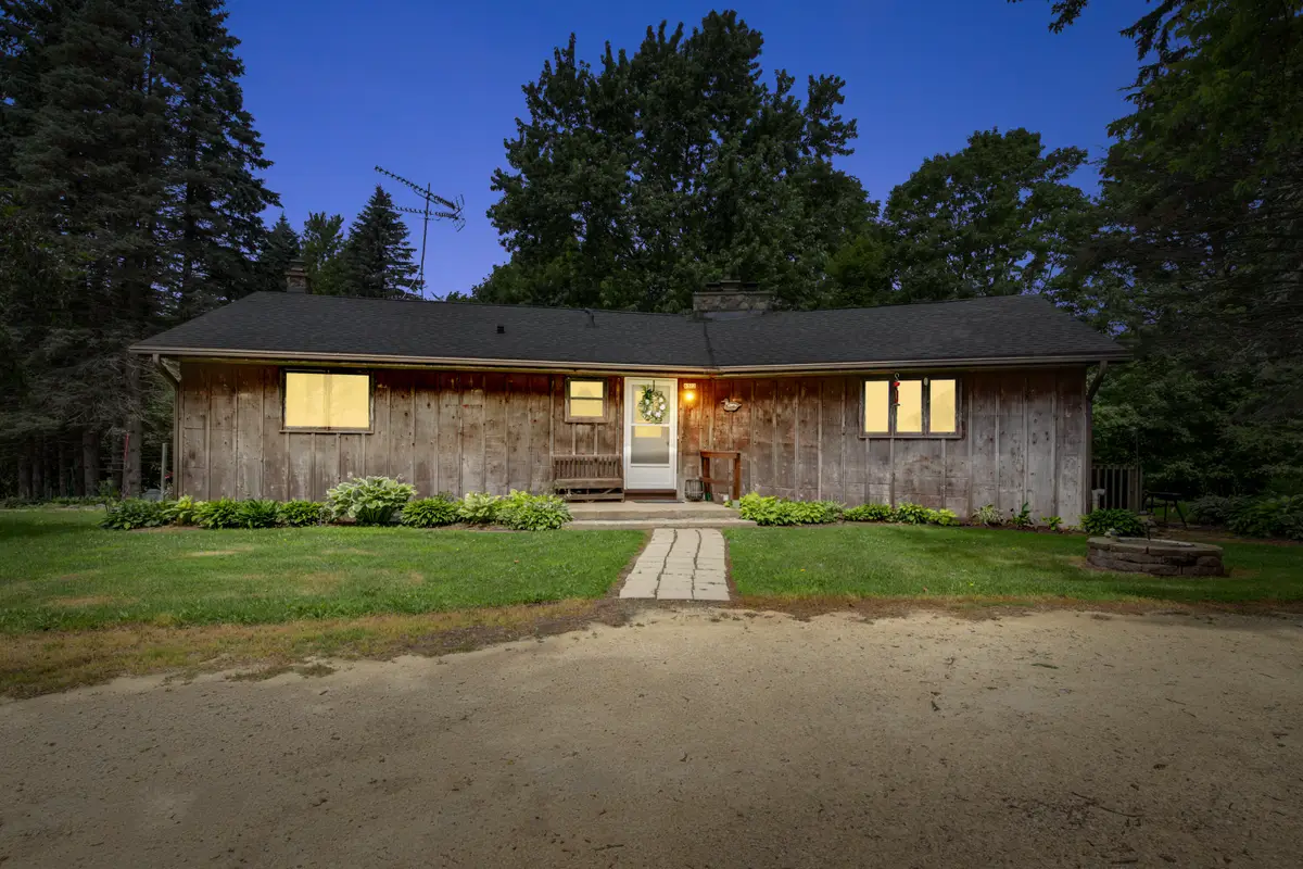 6372 Wildlife Rd, Addison, WI 53002 - Image #1