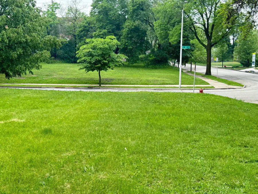 956 N 31st St, Milwaukee, WI 53208 - Image #3