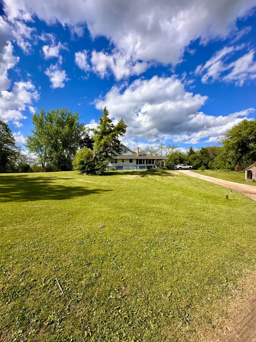 2611 South Rd, Lyons Town, WI 53105 - Image #2